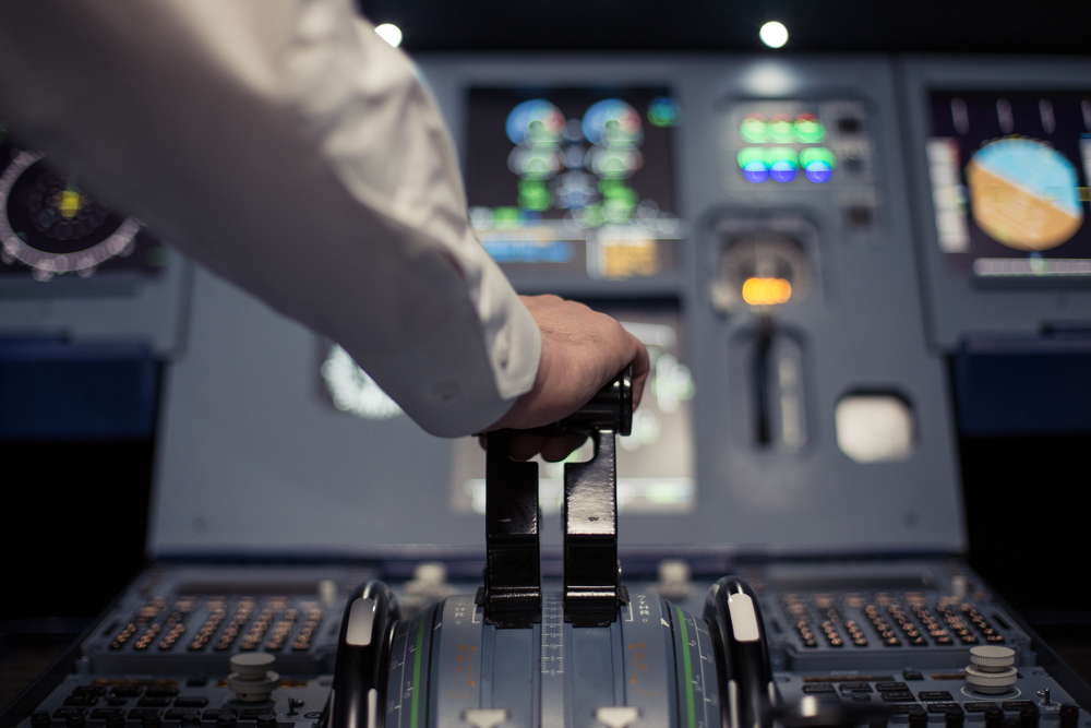 Hands,on,throttle,before,take,off.,pilot,control,airplane,by